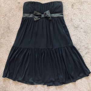 Black strapless dress with bow